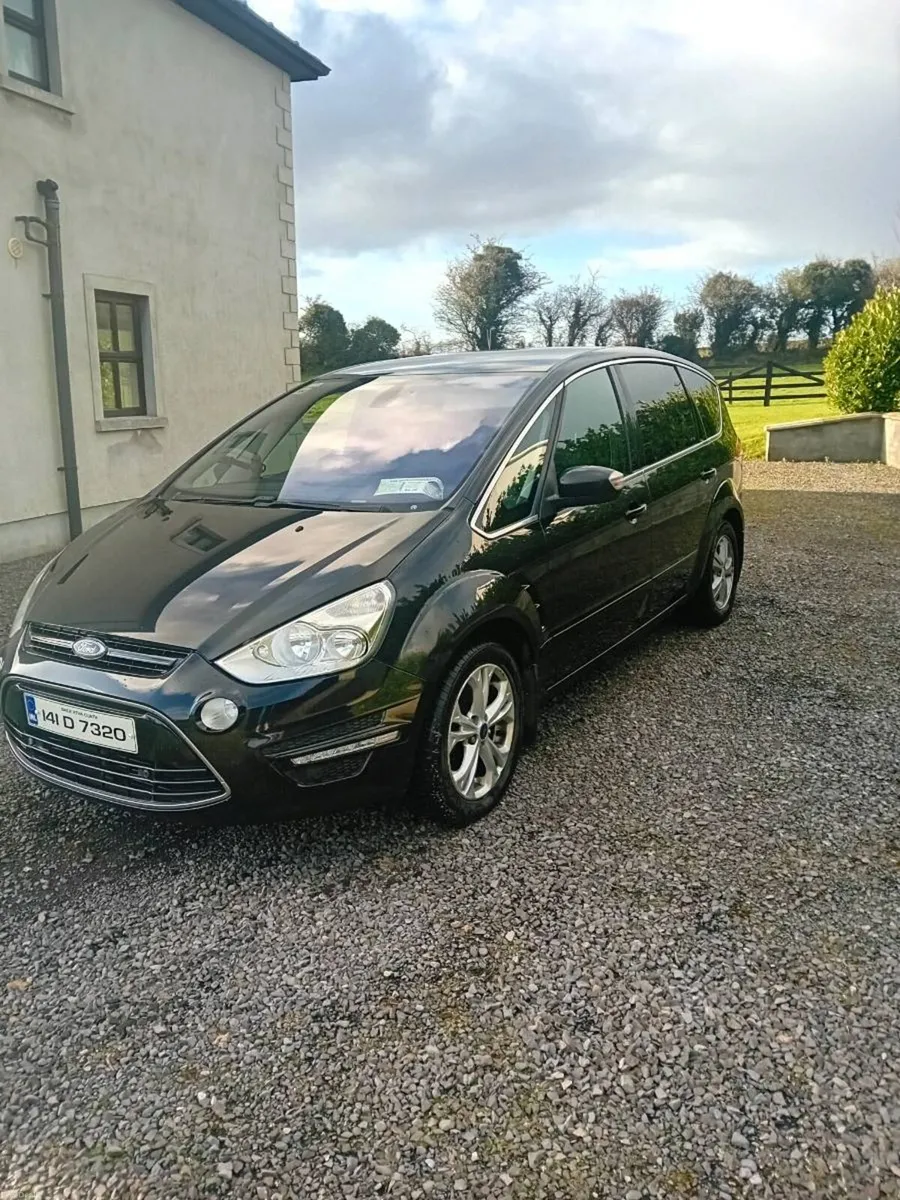 2.0L  Ford Smax - Image 1