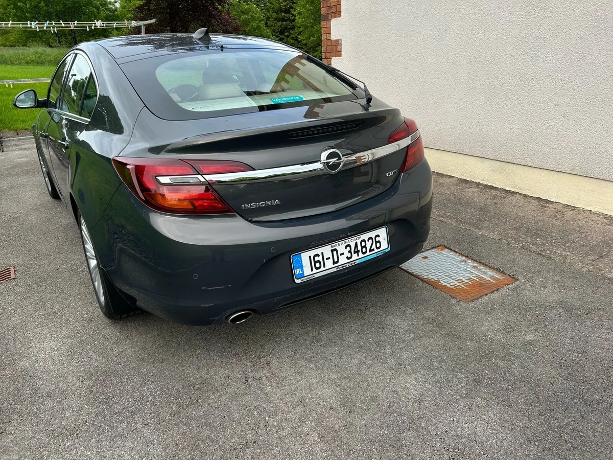 Car - Image 3