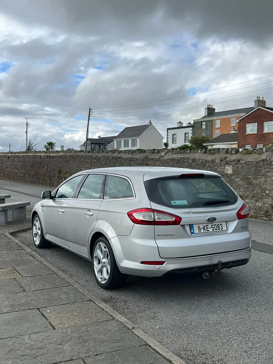 Ford Titanium X AUTO | High Spec | €3,999 - Image 3