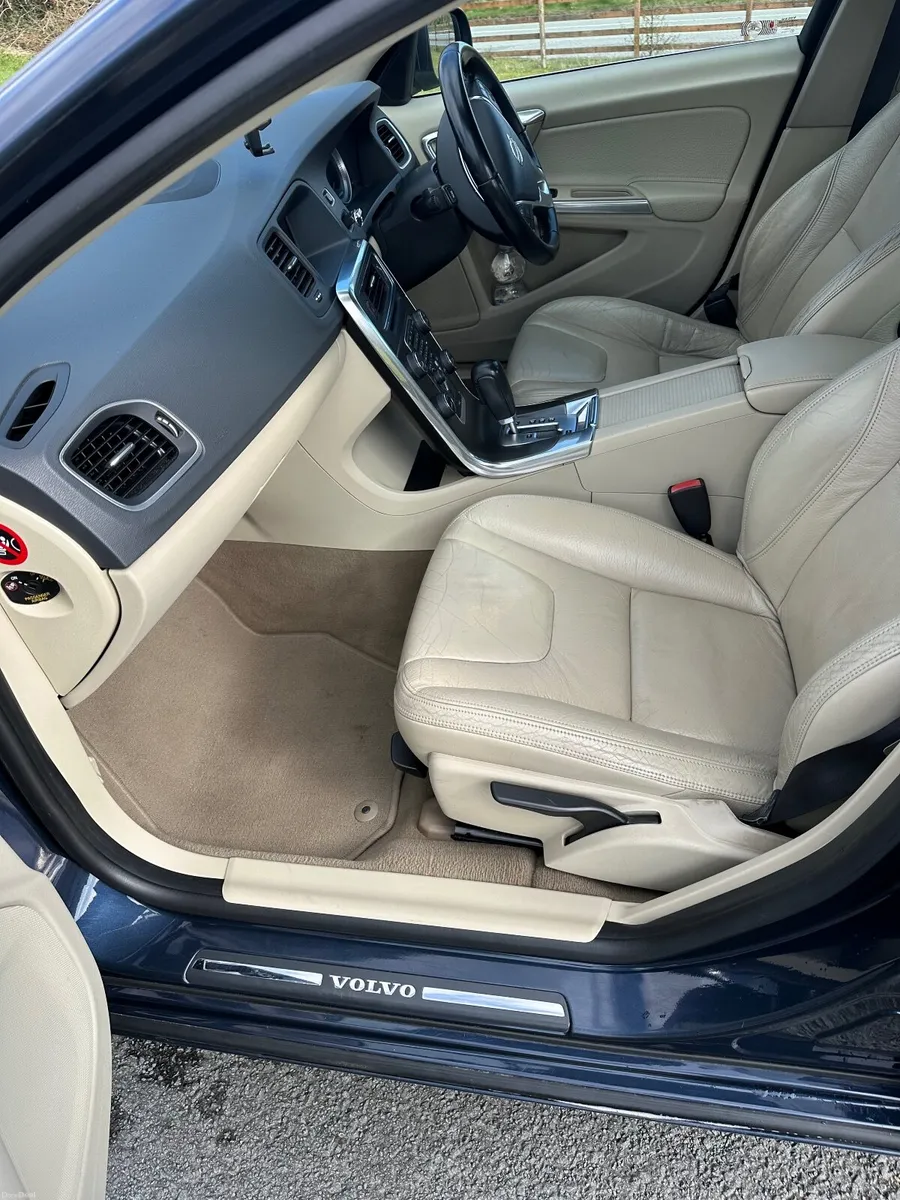 Volvo S60 2012 - Image 3