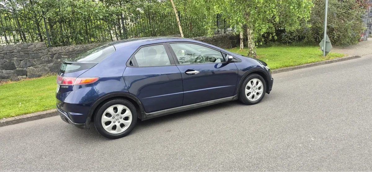 08 Honda Civic NCTd and Taxed - Image 3