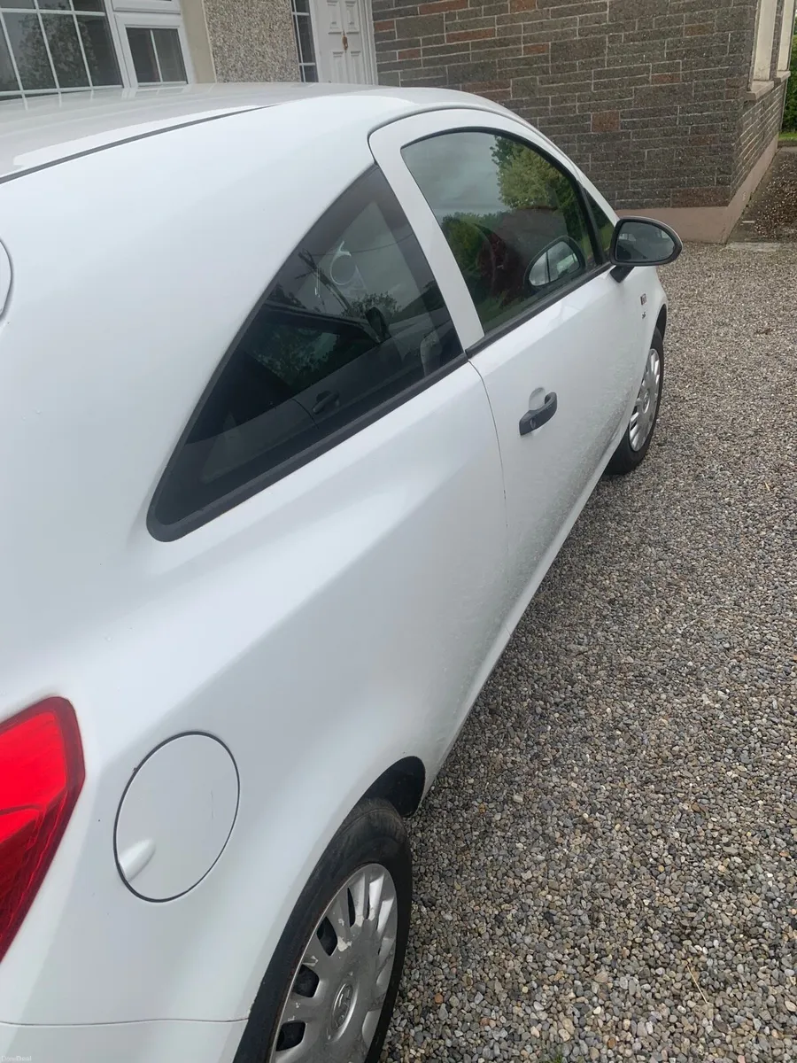 Opel Corsa - Image 4