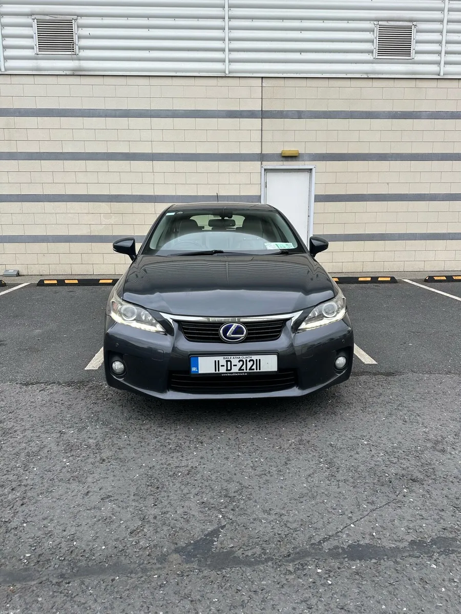 Lexus CT200H Low mileage New NCT - Image 3
