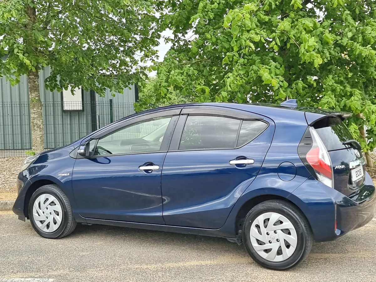 2019 Toyota Aqua 1.5 Hybrid Auto NCT06/26 - Image 6