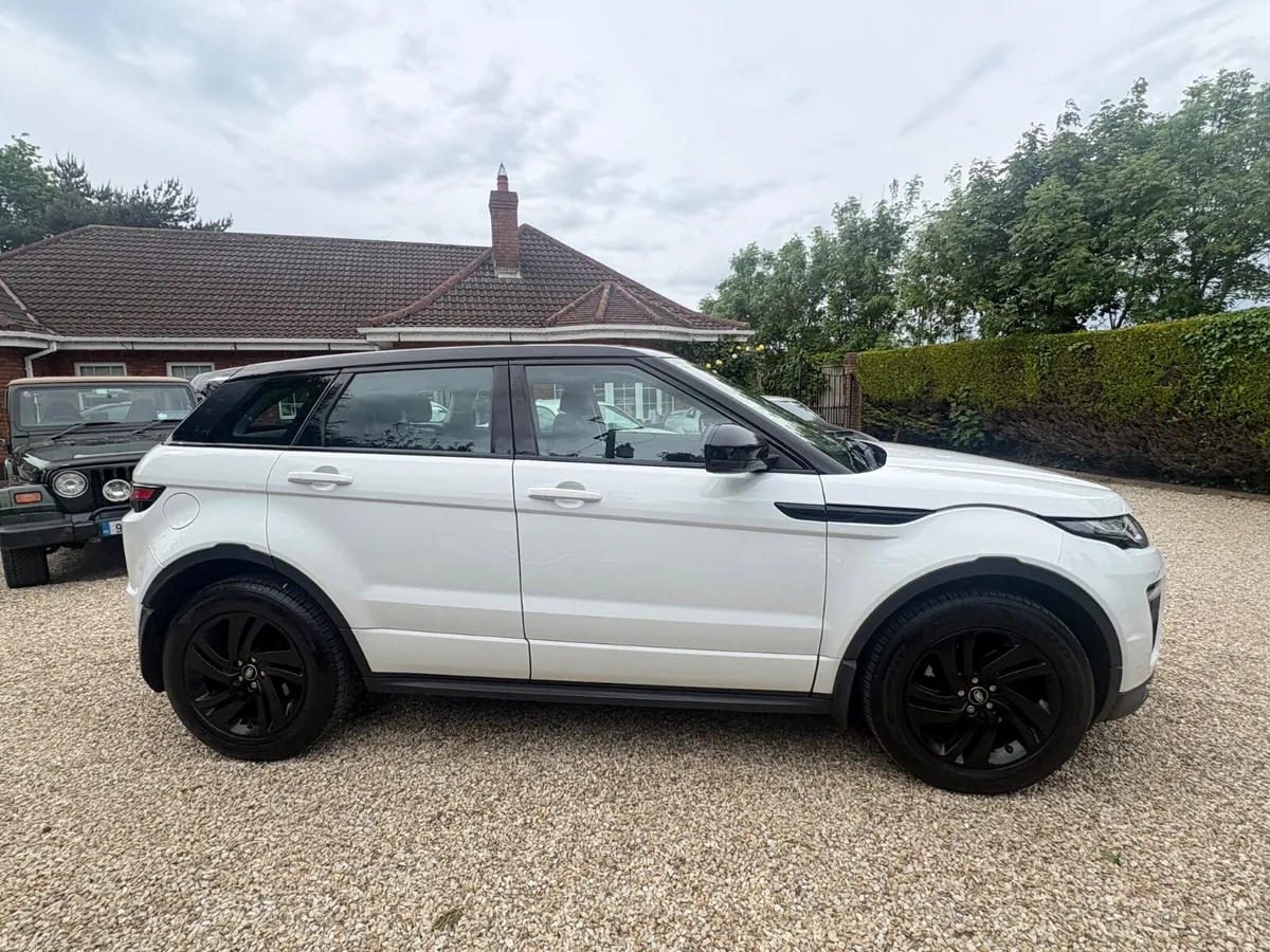 Land Rover Range Rover Evoque 2018 Diesel AUTOMATI - Image 2