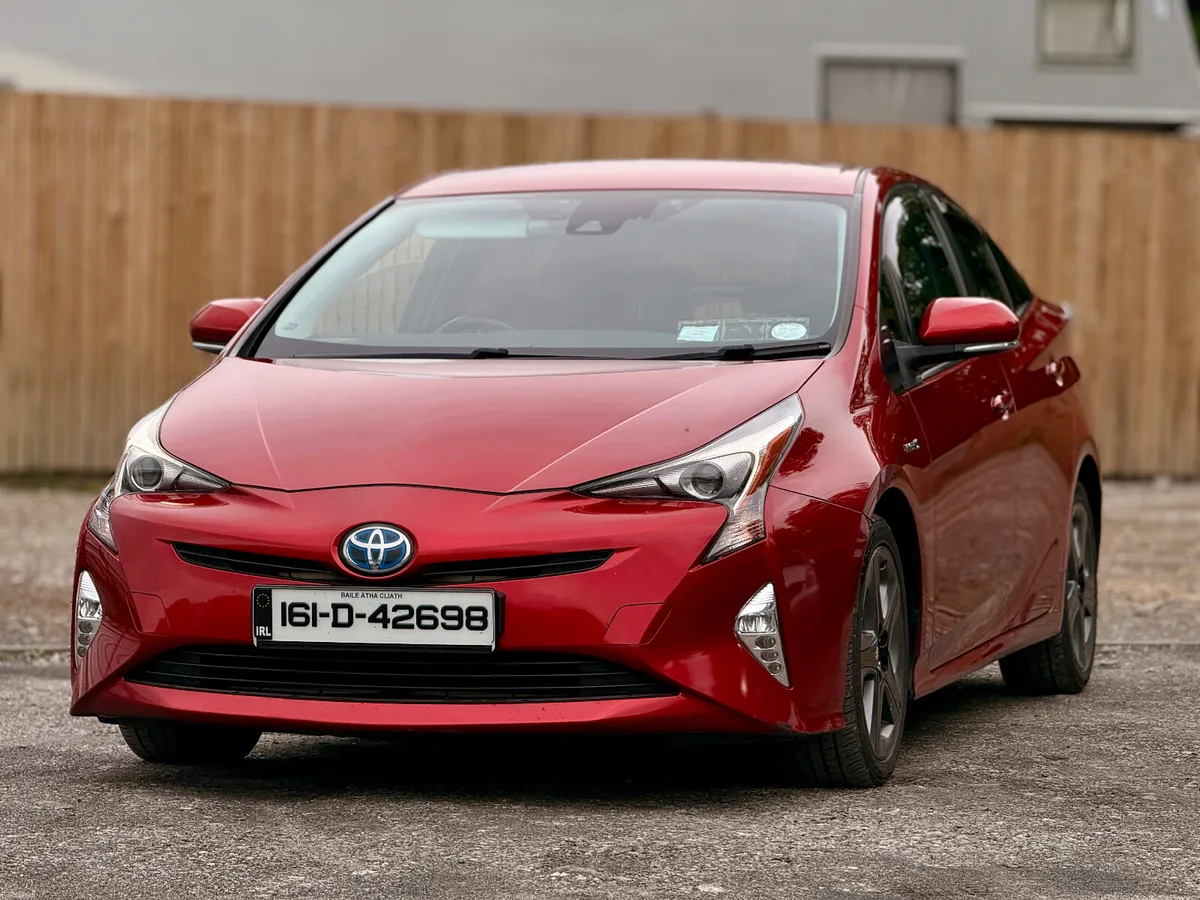 Toyota Prius 2016 1.8 Hybrid Luxury Premium - Image 3