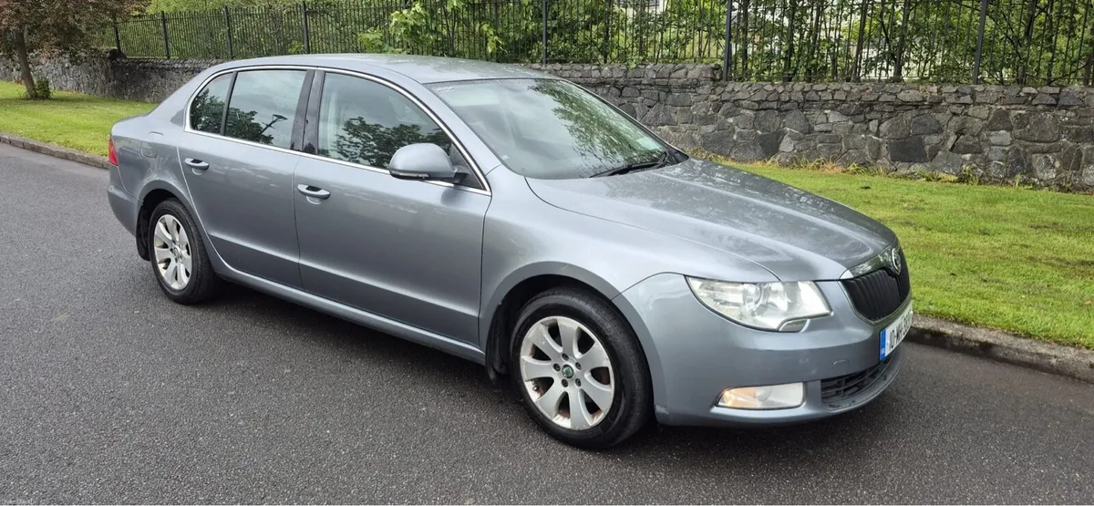 10 Skoda Superb NCTd - Image 1