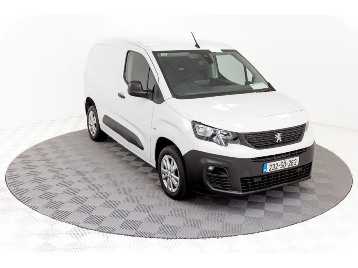 Peugeot Partner Pro Plus 1.5 Diesel 100HP - €19, 9 - Image 1