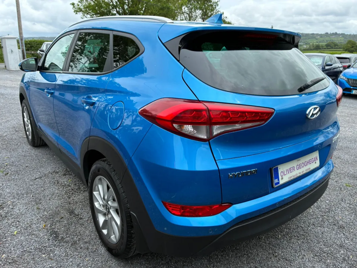 Hyundai Tucson EXECUTIVE 1.7 (BLACK LEATHER) - Image 3
