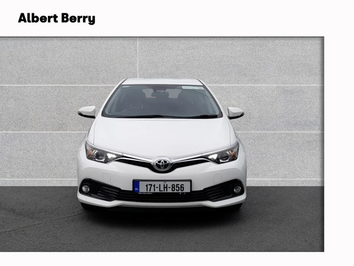 Toyota Auris 1.4 D-4D LUNA 4DR - Image 2