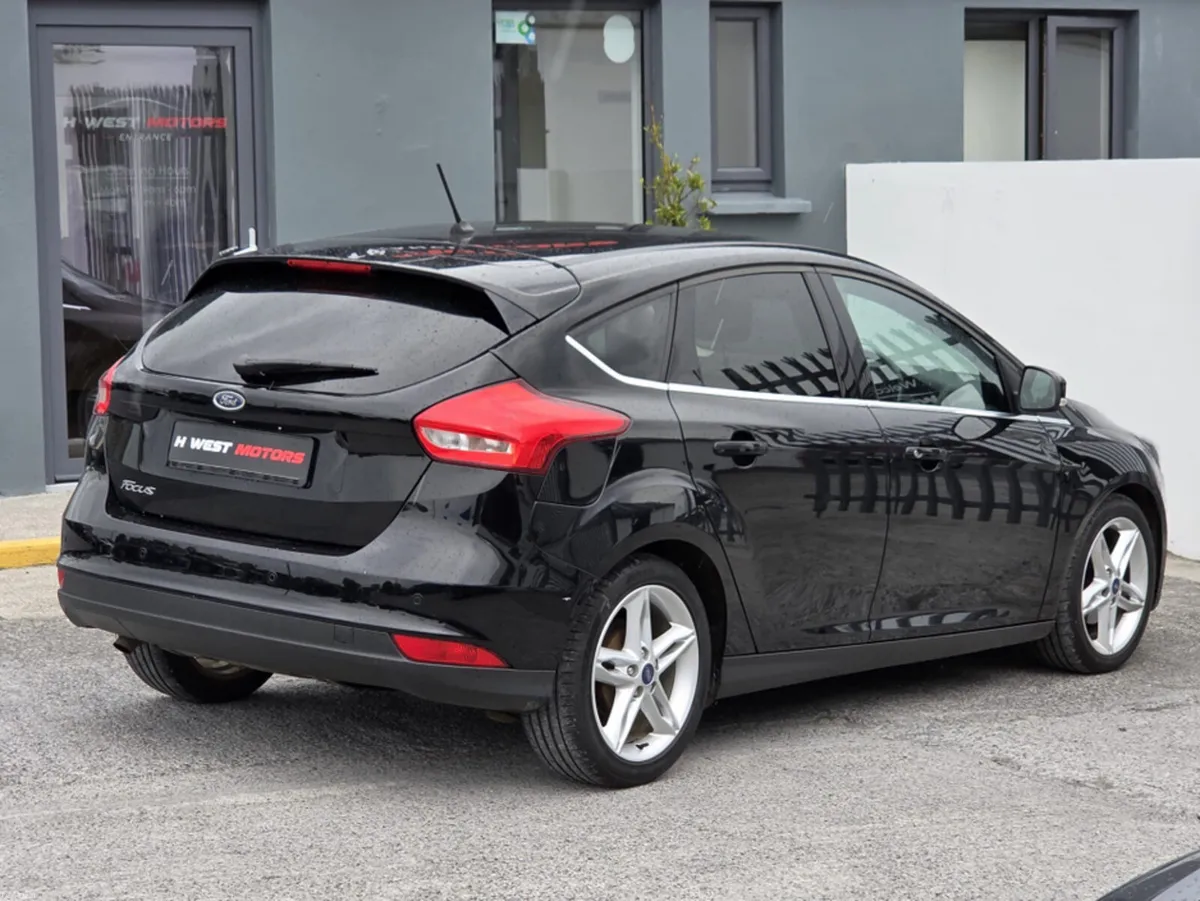 Ford Focus ZETEC EDITION TDCI - Image 3