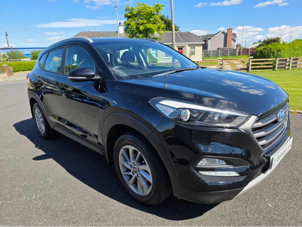 Hyundai Tucson SE BLUE DRIVE 2WD CRDI - Image 1