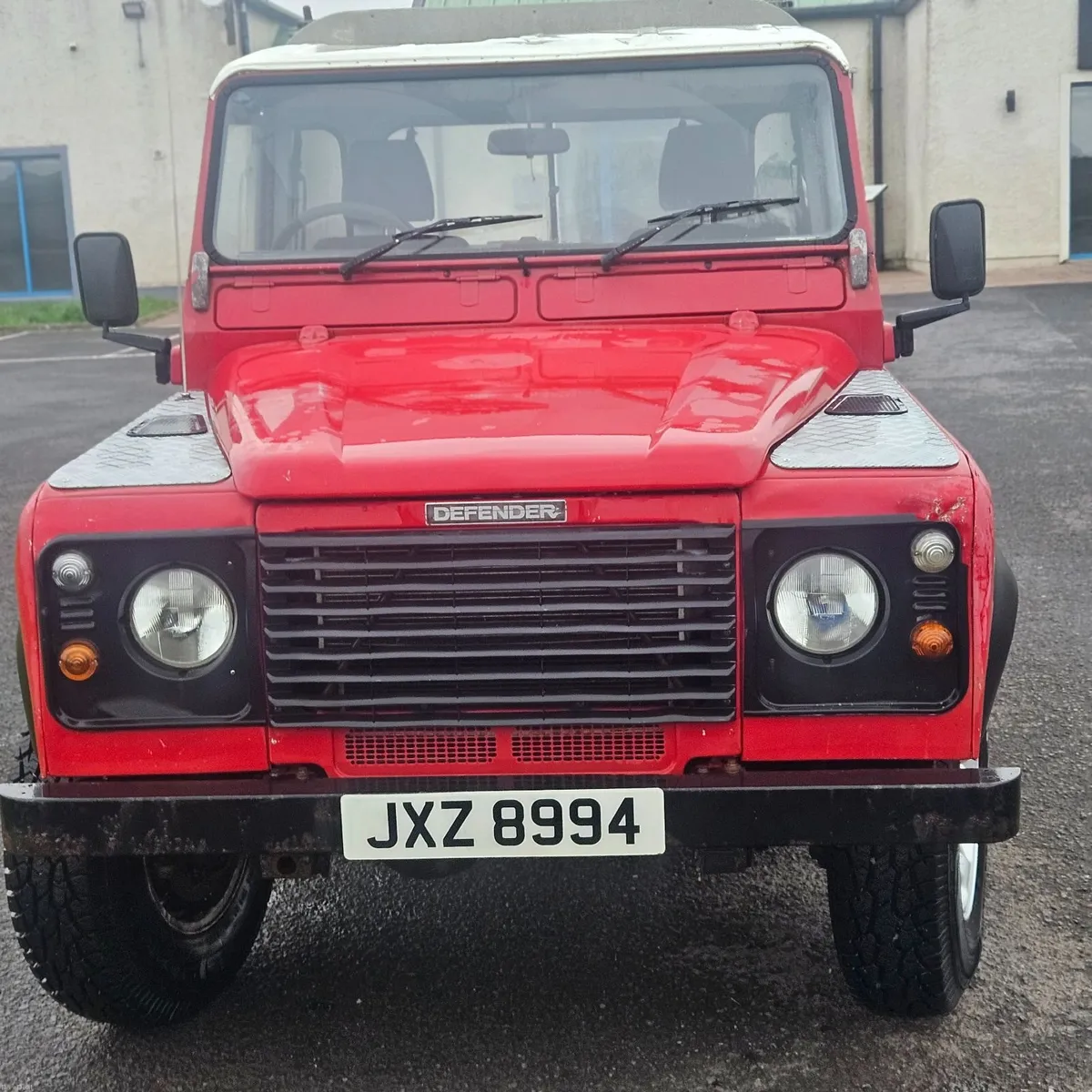 Land Rover Defender 90 2001 - Image 1