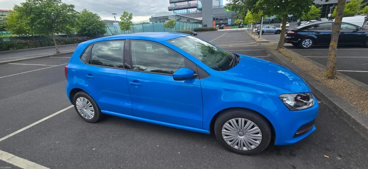 Volkswagen Polo 2015 - Image 2