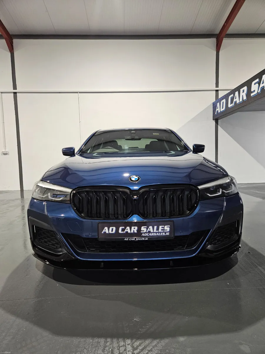 BMW 5-Series 2023 - Image 3