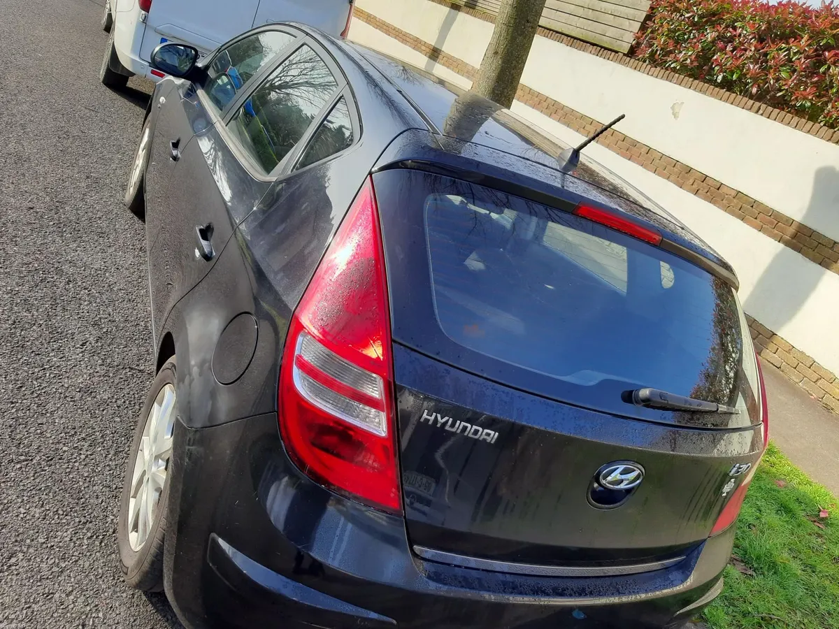 Hyundai i30 2010 - Image 3