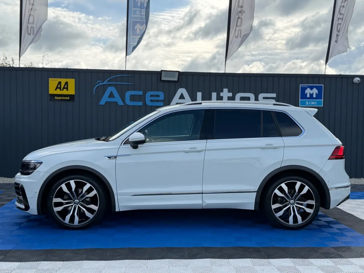 Volkswagen Tiguan R-LINE 4WD - 2.0L DIESEL - AUTO - Image 4