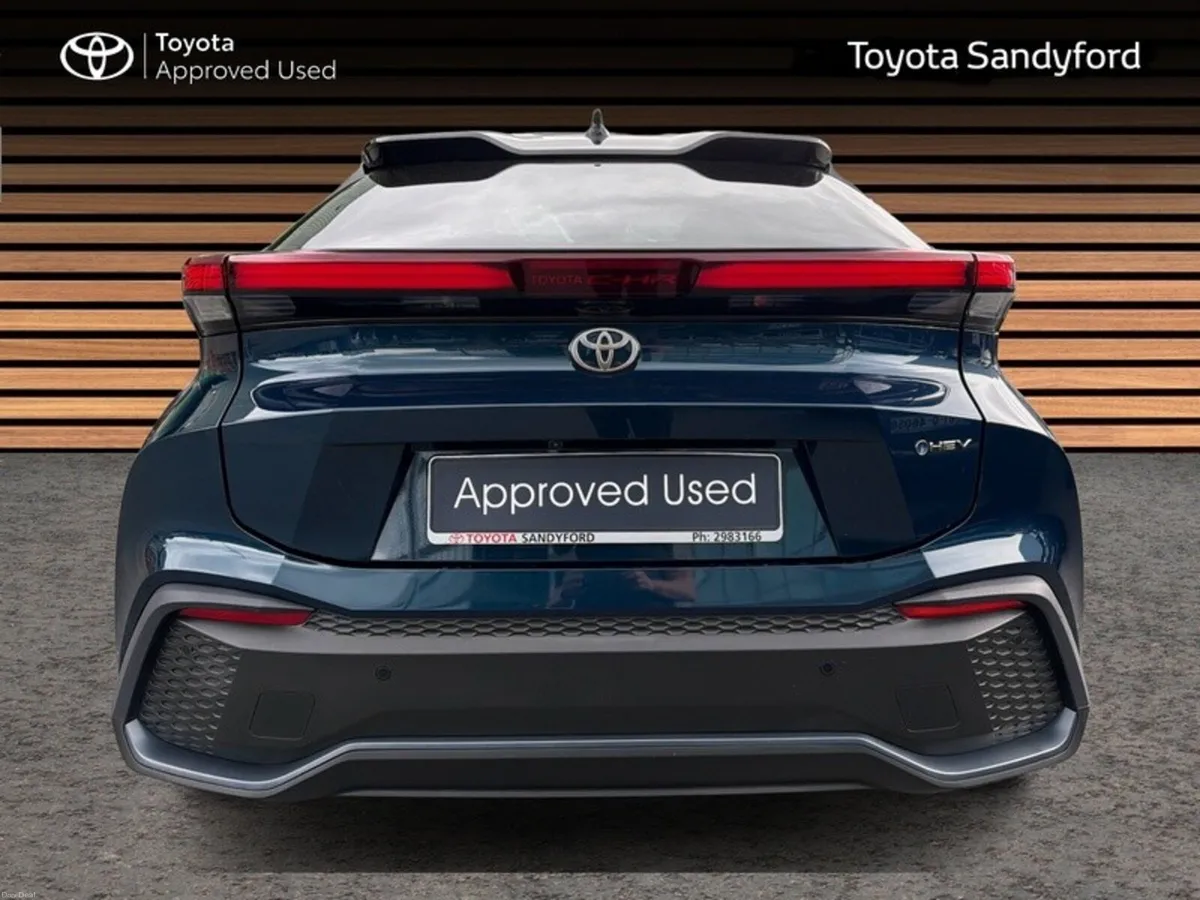 Toyota C-HR GLASS PAN ROOF SPORT+ // GLASS PAN ROO - Image 4