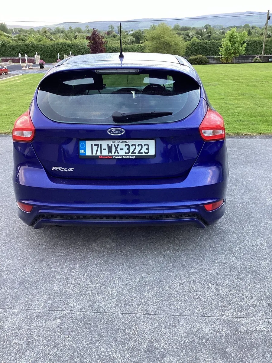 Car - Image 5