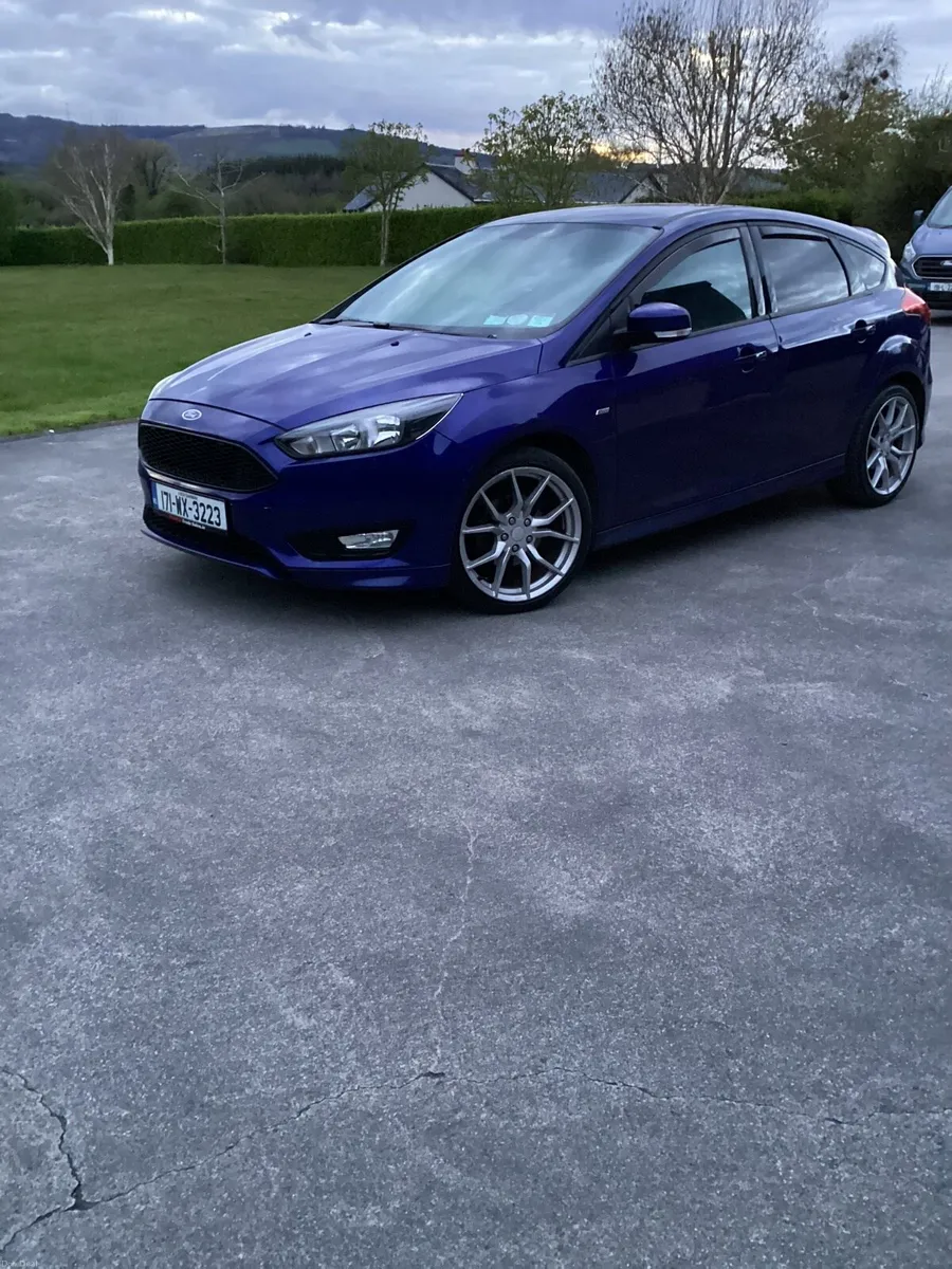 Car - Image 1