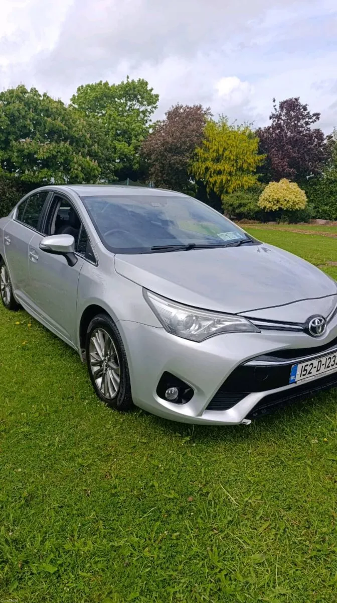 Toyota Avensis Luna 2015 - Image 2