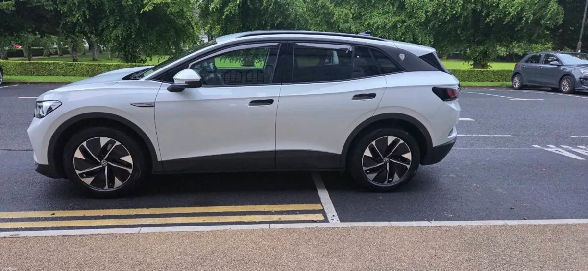 2023 VW ID.4 - Image 4