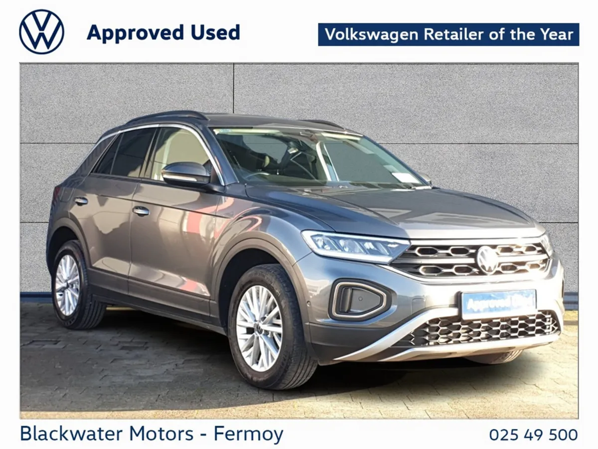 Volkswagen T-Roc 2.0TDI 116BHP LIFE WITH REARVIEW - Image 1