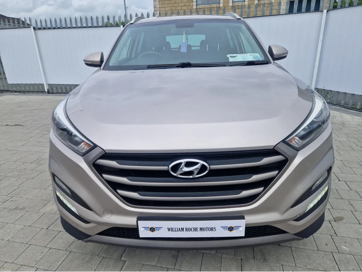 Hyundai Tucson EXECUTIVE 5DR - Image 3