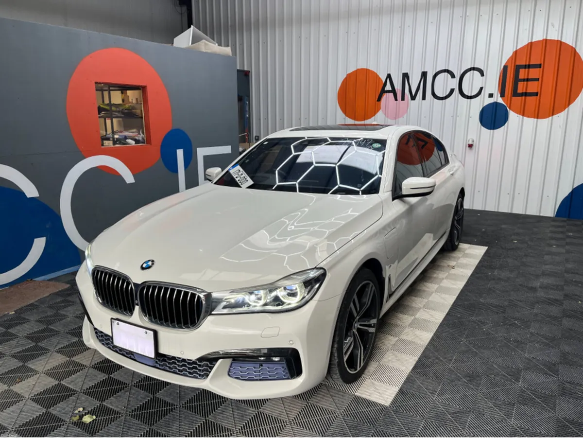 BMW 7-Series 2017 BMW 740E IPERFORMANCE M-SPORT 2. - Image 5