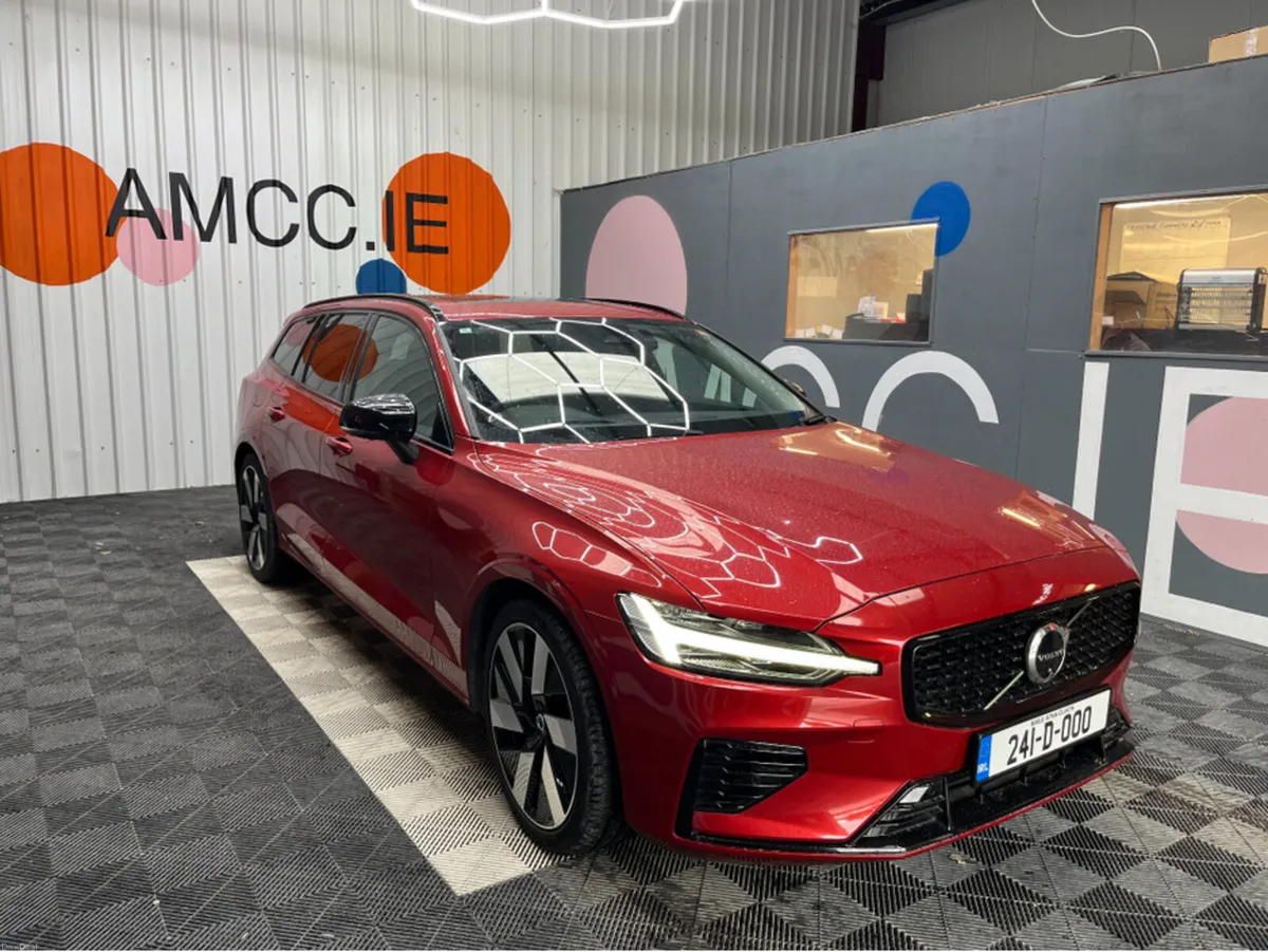 Volvo V40 €49950 2024 VOLVO V40 ULTIMATE T6 2.0 AU - Image 1