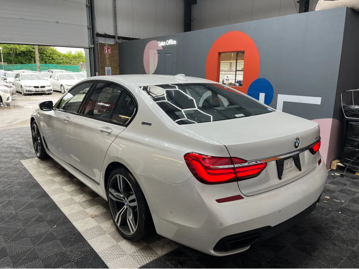 BMW 7-Series 2016 BMW 740E 2.0 AUTOMATIC / CRUISE - Image 3