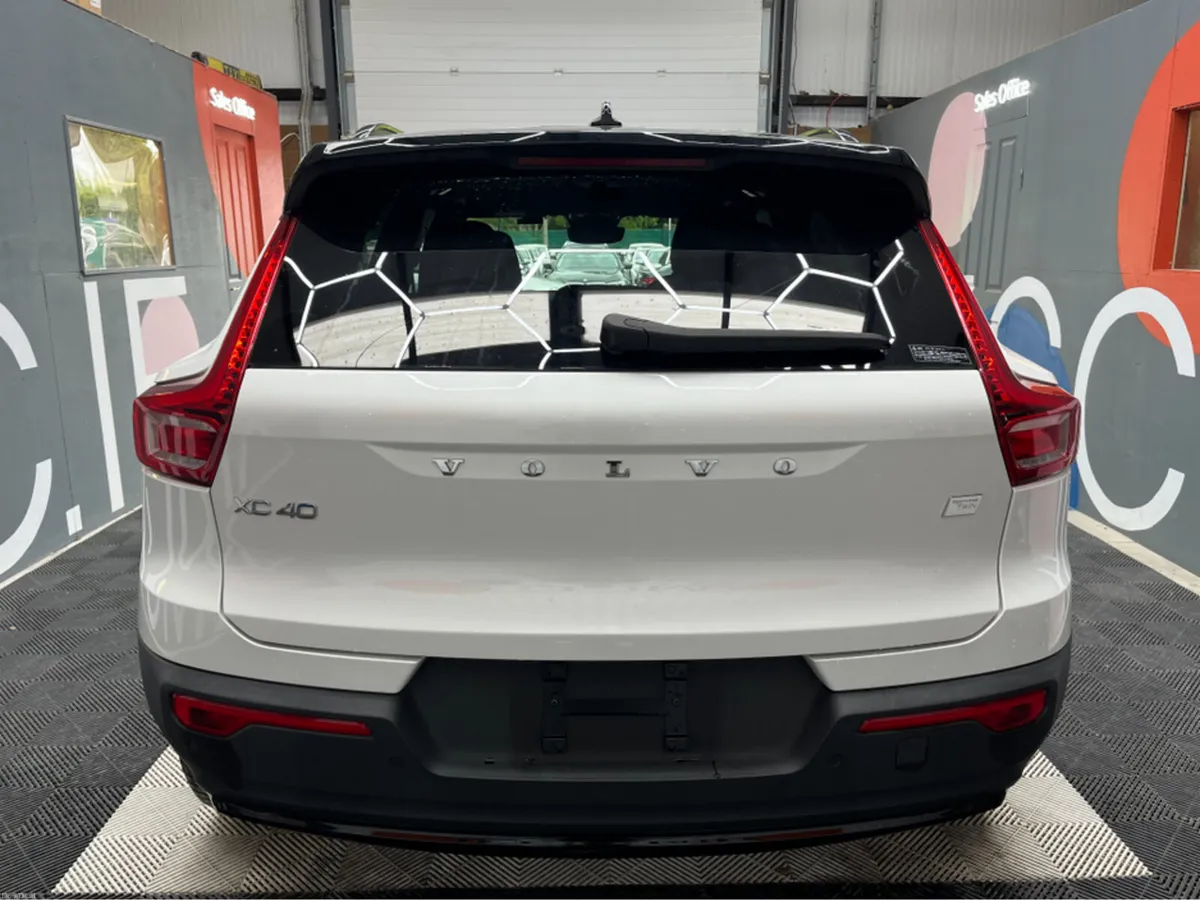 Volvo XC40 €27950 2022 VOLVO XC40 TWIN MOTOR AUTOM - Image 3