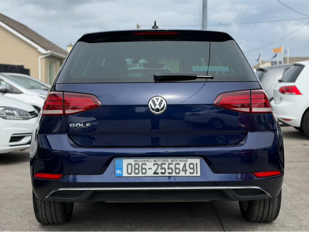 Volkswagen Golf LOW MILEAGE Highline Automatic - Image 5