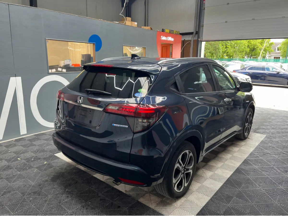 Honda Vezel €17950 2018 HONDA VEZEL 1.5 AUTOMATIC - Image 2