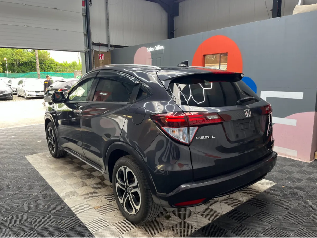 Honda Vezel 2018 HONDA VEZEL 1.5 AUTOMATIC / CRUIS - Image 4