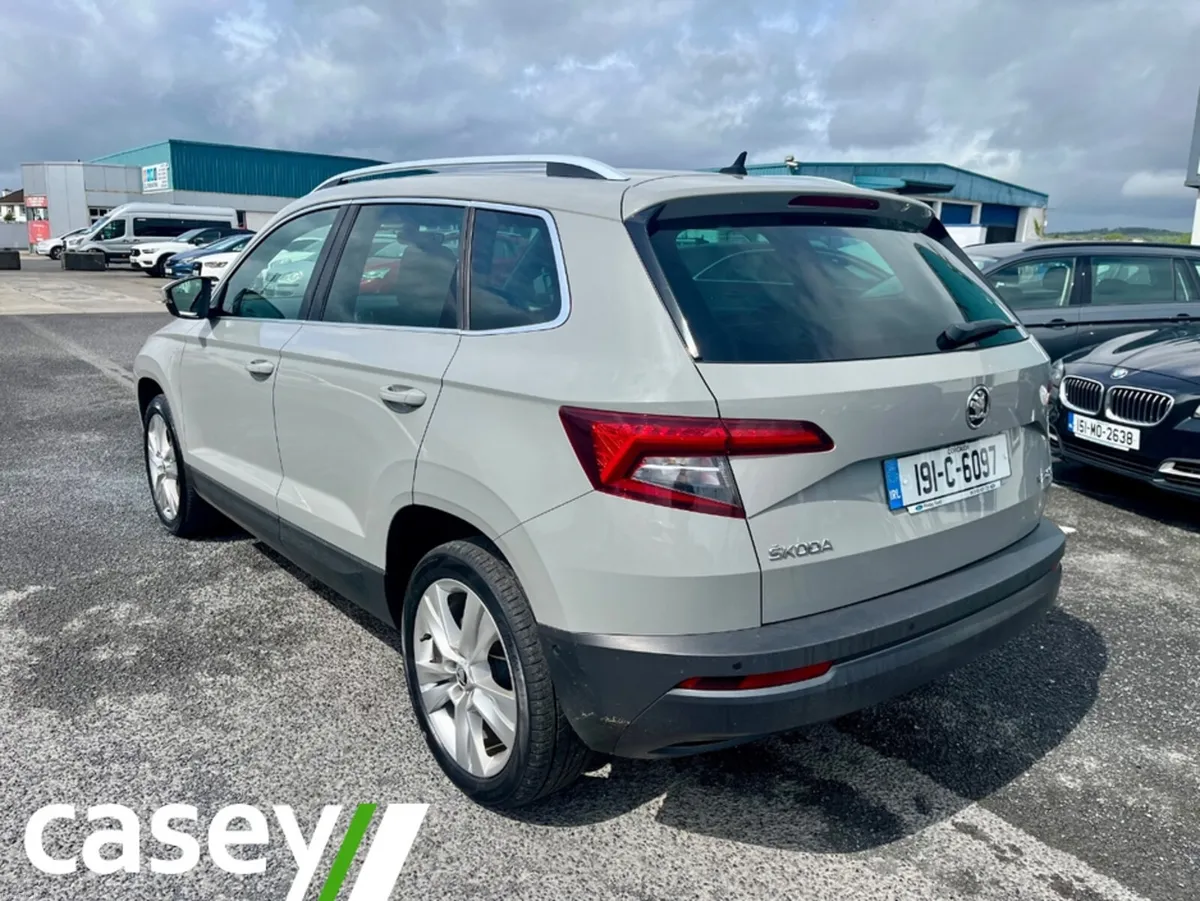 Skoda Karoq STYLE 1.6 TDI 115HP DSG 4DR AUTO - Image 2