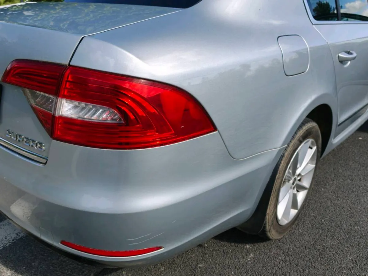 Skoda Superb - Image 4