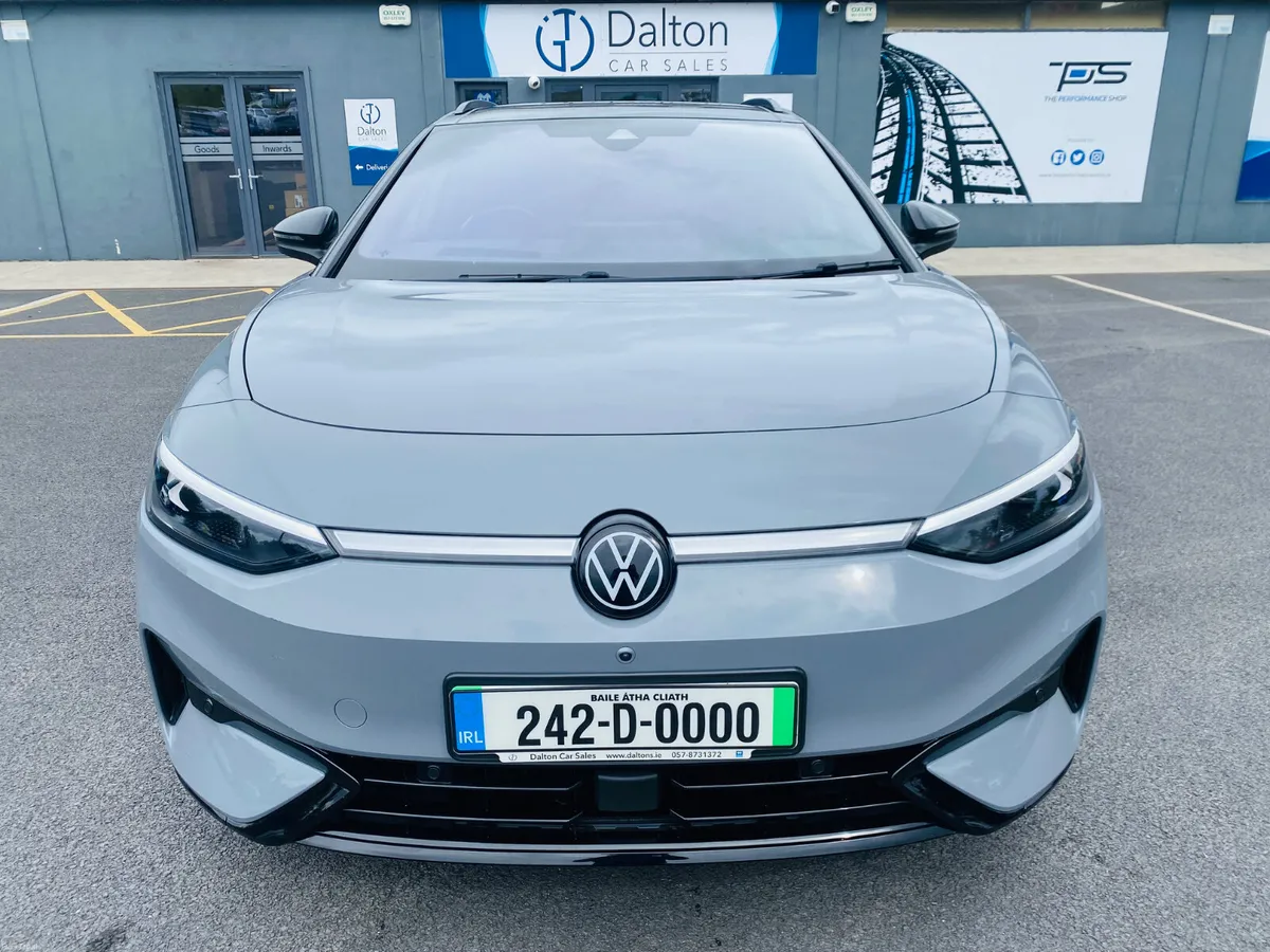 VOLKSWAGEN id7 PRO S MATCH TOURER 86KW 2024 (242) - Image 2