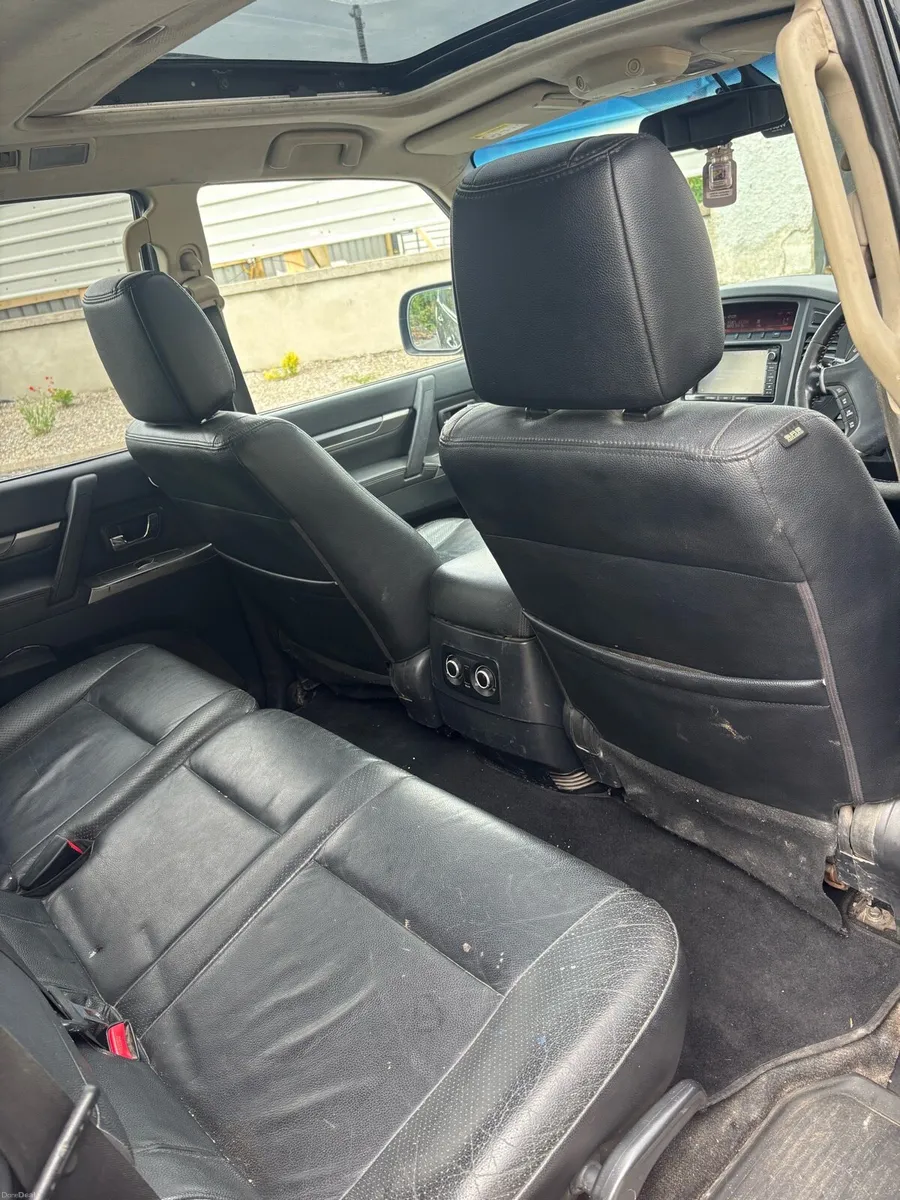Mitsubishi Pajero - Image 4