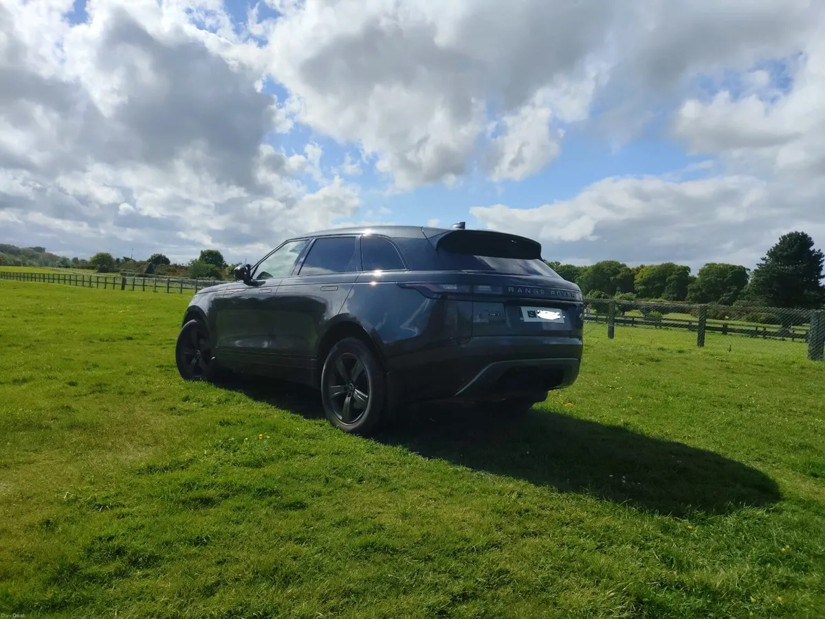 2019 Range Rover Velar R-Dynamic - Image 4