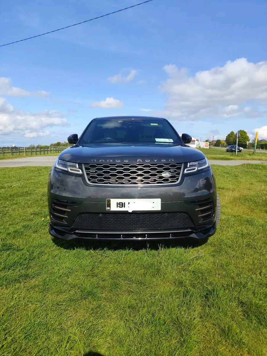 PRICE DROP 2019 Range Rover Velar R-Dynamic - Image 1