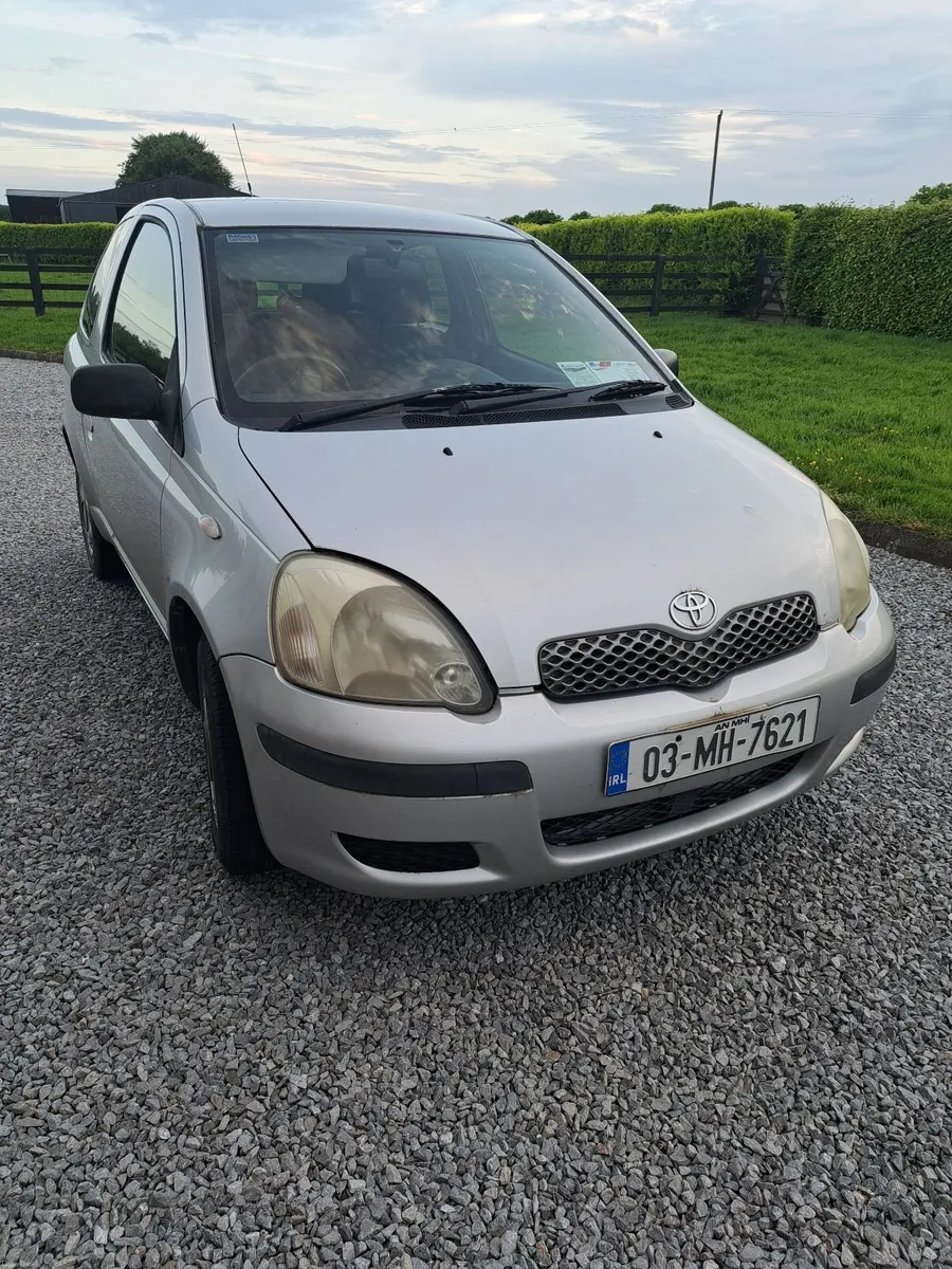 Toyota Yaris 2003 - Image 1