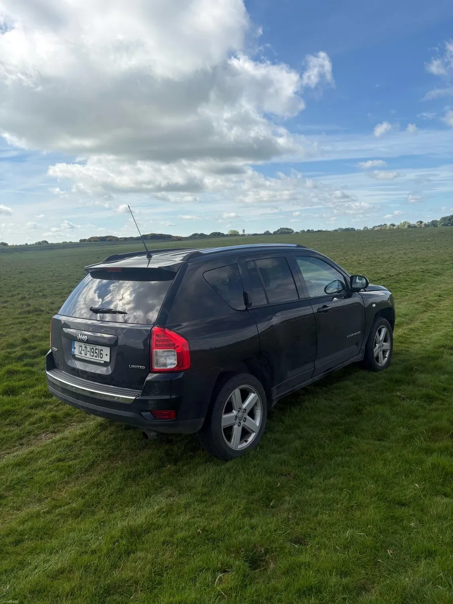 Jeep Compass 4WD - Image 4