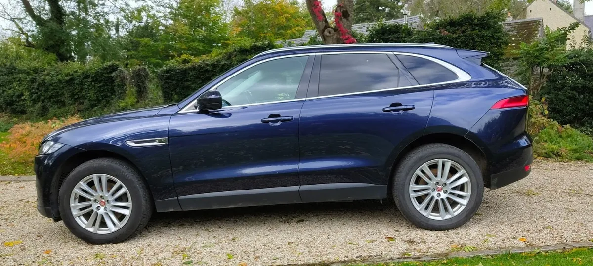 Jaguar F-Pace 3 litre 2017 - Image 4