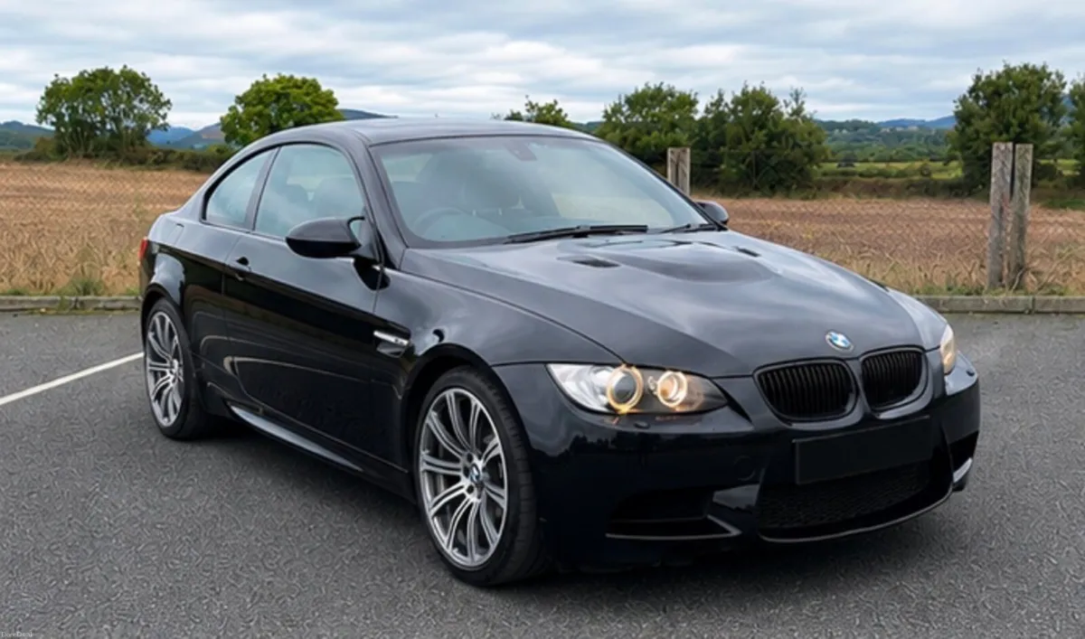 E92 M3 V8 2008 - Image 1