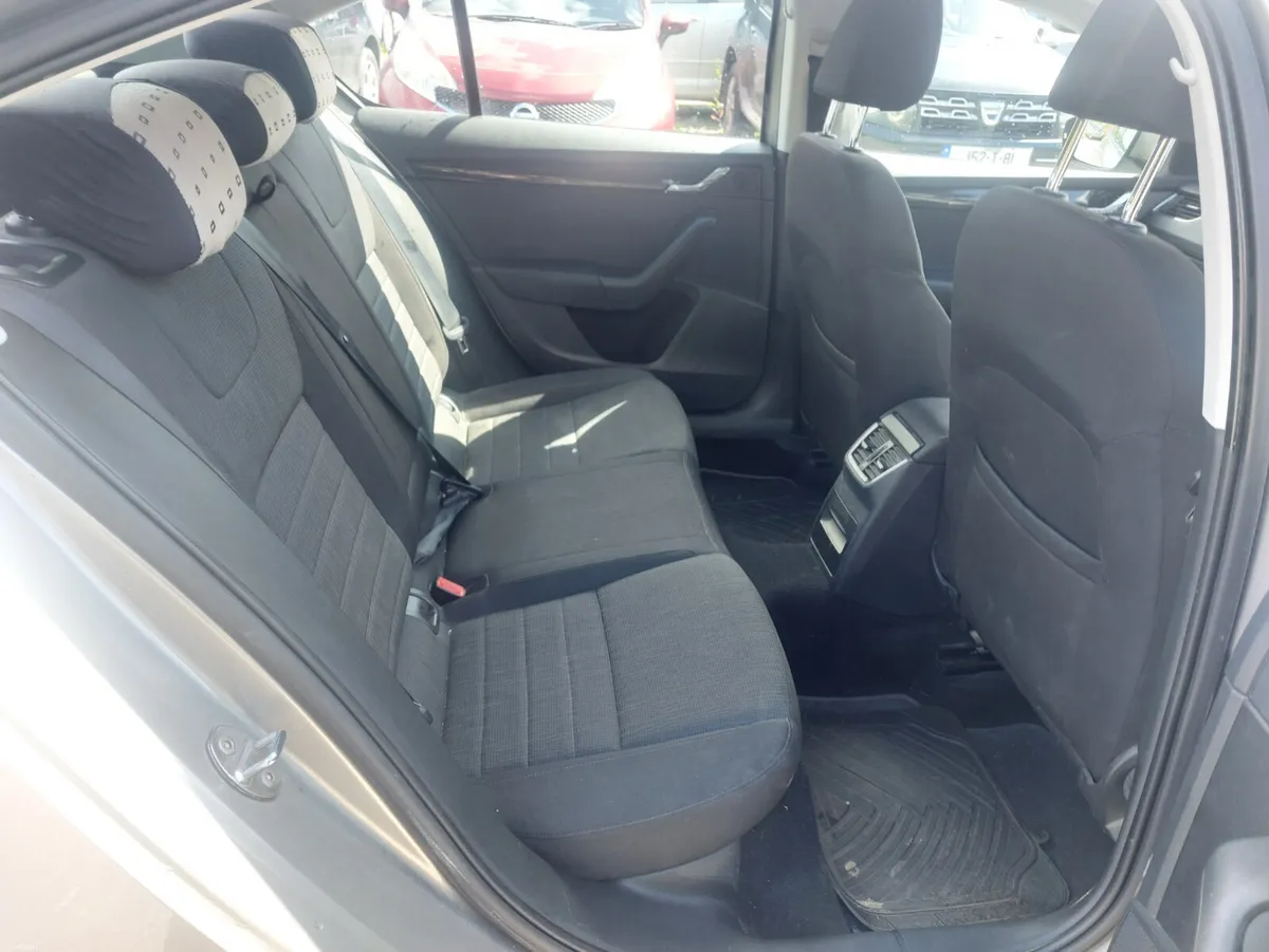 Skoda Octavia 2014 - Image 4