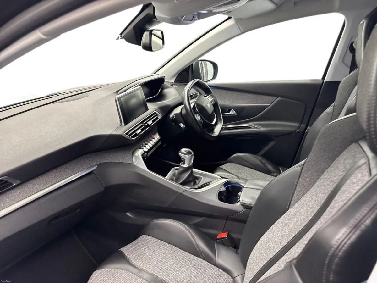 Peugeot 3008 1.6HDI ALLURE *LOW MILEAGE* €60 PER W - Image 2