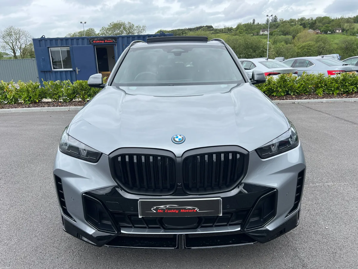 BMW X5 2025 M SPORT TOP SPEC PAN ROOF TECH PRO 22 - Image 3