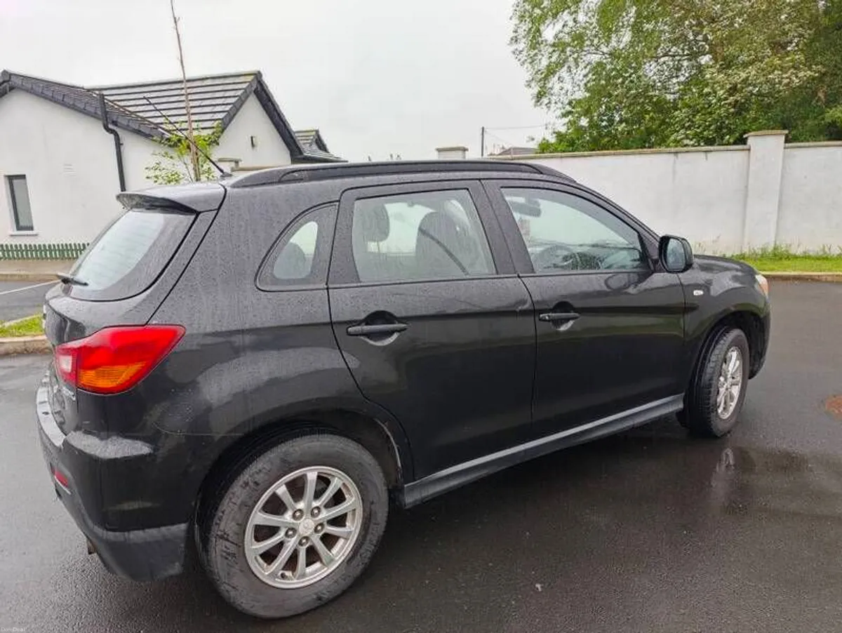 2011 Mitsubishi Asx - Image 2
