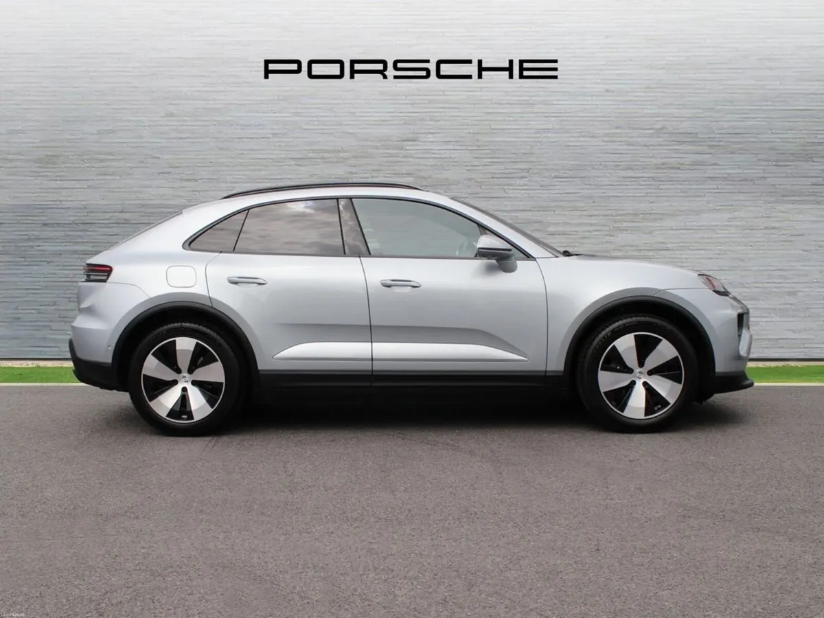 Porsche Macan Electric - Image 4